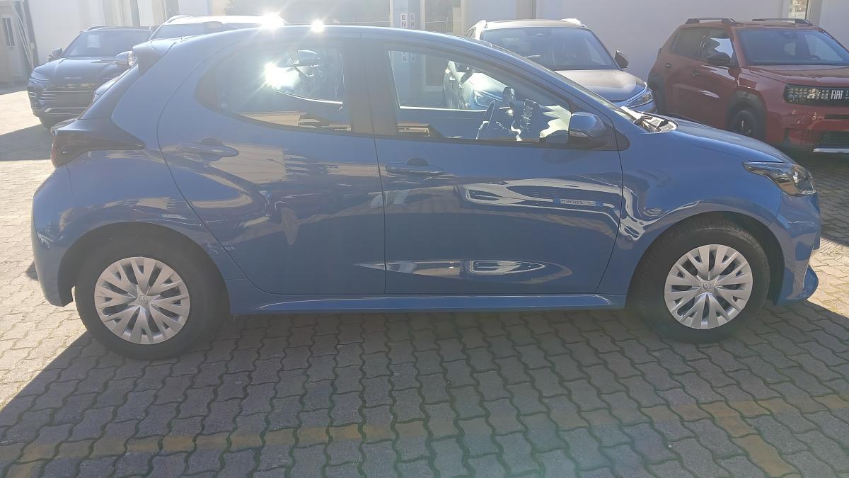 Toyota Yaris 1.5 Hybrid 5 porte Active